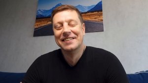 Собачка защищает хозяина до конца