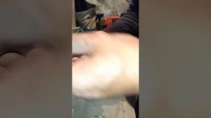 Как надеть на крючок пружинку за 1 минуту