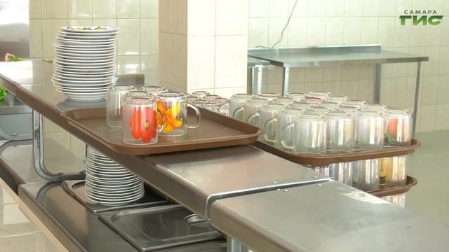 Жители Самары могут оценить качество питания в школах и детских садах смотреть онлайн