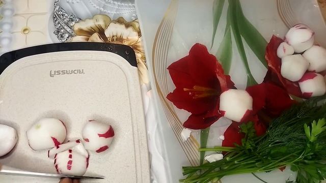 МАЙСКИЙ САЛАТ С РЕДИСКОЙ И ЯЙЦАМИ ХРУСТЯЩИЙ И СЫТНЫЙ НА ИФТАР