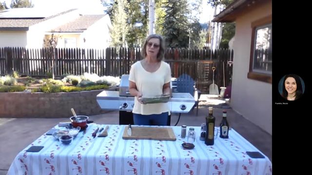 Dishing Up Nutrition July 2022 | Portobello Mushroom Burgers смотреть онлайн