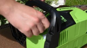 Аккумуляторная цепная пила Greenworks GD40CS15: характеристики и распил бревен