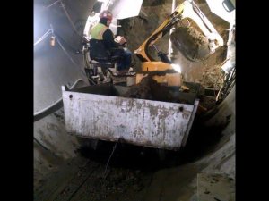 Brokk. Тоннелирование Ø 2,7м.