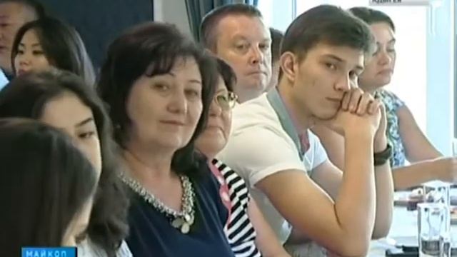 Мурат Кумпилов встретился с лучшими выпускниками