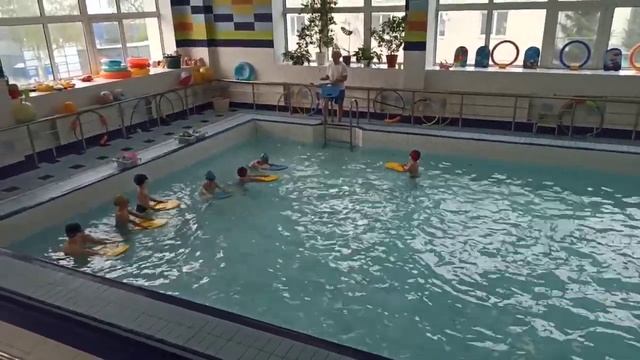 Держимся за доски,делаем вдох и ногами не работаем!!14 мая 2023 г. смотреть онлайн