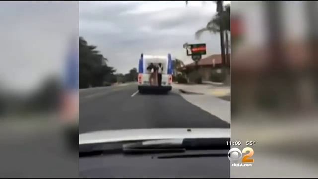 Footage Capturing Bus Surfing In San Bernardino Goes Viral But Police Aren't Impressed смотреть онлайн