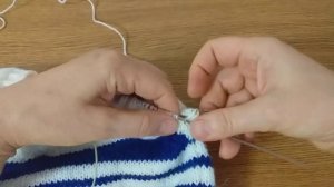 Обработка проймы, горловины резинкой 2×2.