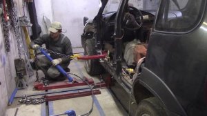 Нива Шевроле  боковой удар, стапель, вытяжка