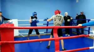 Любительский бокс  64кг vs 75кг  Раунд 1