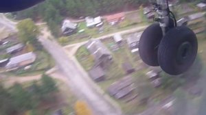 Посадка АН 24 в аэропорту Лешуконское.MOV