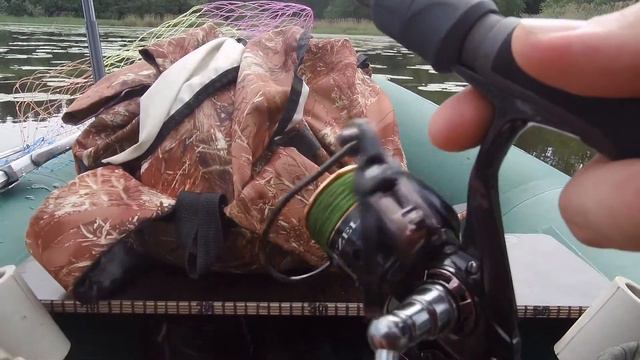Блесна незацепляйка клюёт,но есть и сходы из-за одного крючка