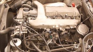 Best MERCEDES DIESEL clatter ever - real diesel sound