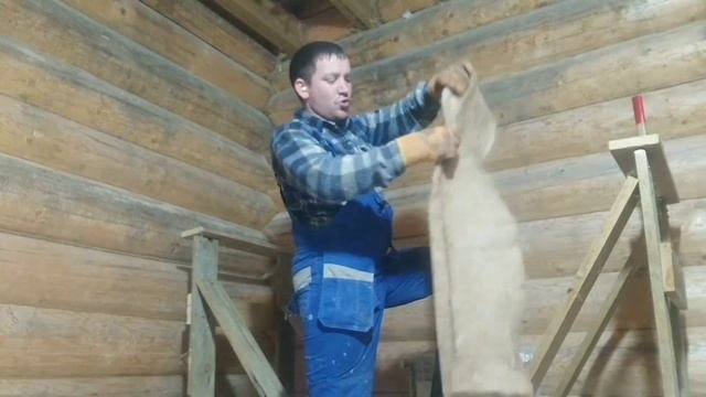 Конопатка дома. Инструмент. Защита. Материал. Техника.