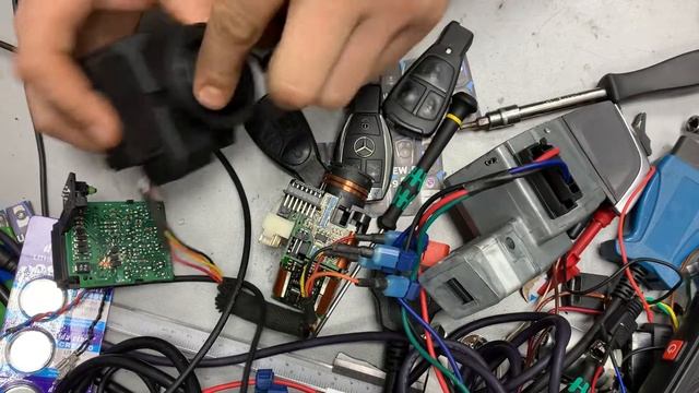 Mercedes W210 отремонтировали замок и блокиратор руля после неудачного ремонта смотреть онлайн