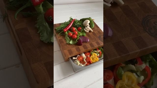Торцевая разделочная доска с гастроемкостью