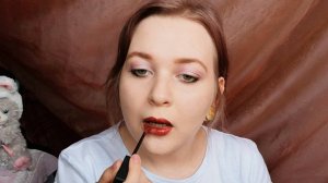 АСМР Делаю себе макияж 💄шепот ASMR my makeup 💄 болталка + крашусь