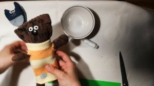 Игрушки из перчаток и носков. Мастер класс изготовление игрушки: «Котик-бегемотик»