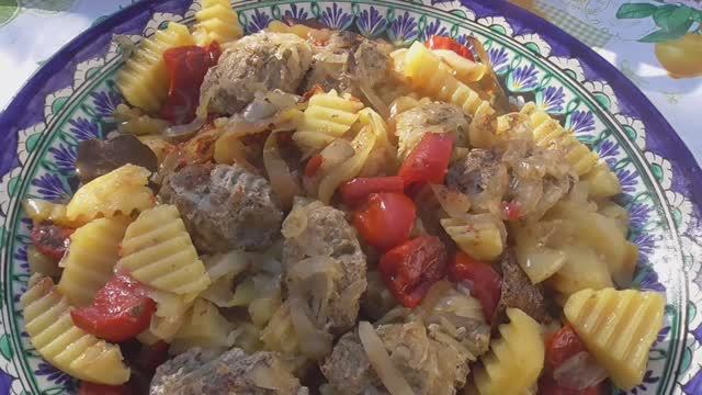 Всё закинули и забыли (котлеты с картошкой по дачному)