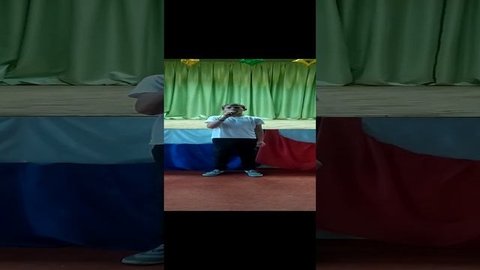 Исполнение песни