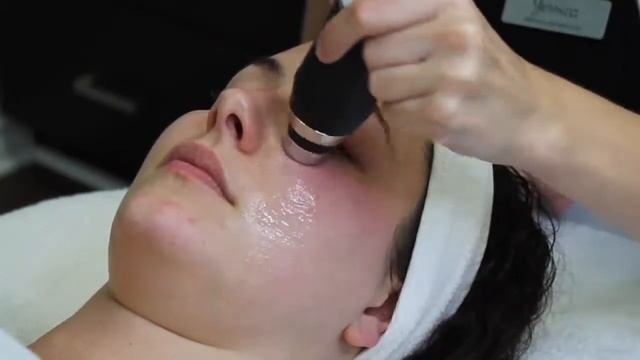 Oxygeneo with UltraSound Treatment смотреть онлайн