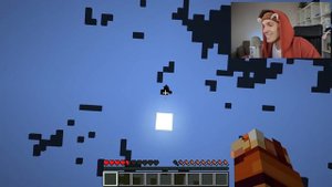 СОЛНЦЕ СКИНУЛ ВСЕХ С ОДНОГО БЛОКА В МАЙНКРАФТ