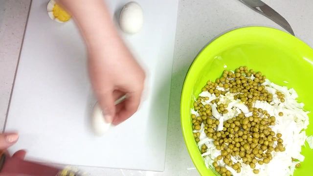 Салат ВЕСЕННИЙ. Кулинарный канал "НА КУХНЕ У МАМЫ"