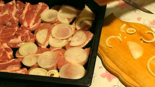 Мясо По Французски / Отбивные С Ананасами И С луком / Pineapple Pork Chops / Pork Chops With Onion