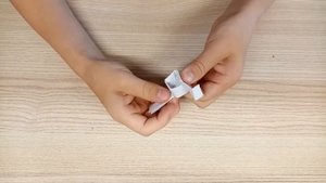 Как сделать кольцо из бумаги.