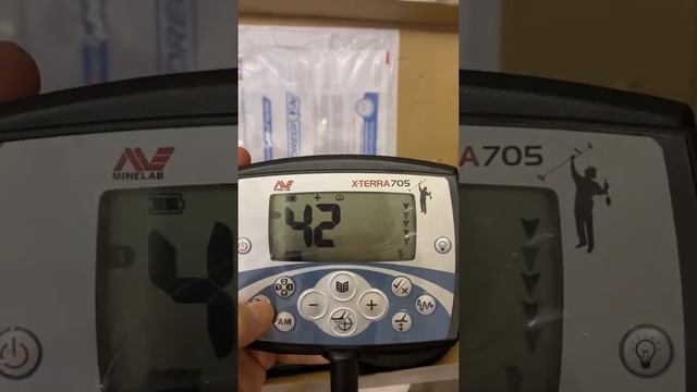 Металлоискатель X-Terra 705 смотреть онлайн