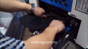 YE-810 Машина для производства подносков из термо материала