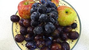 Компот из яблок слив и винограда