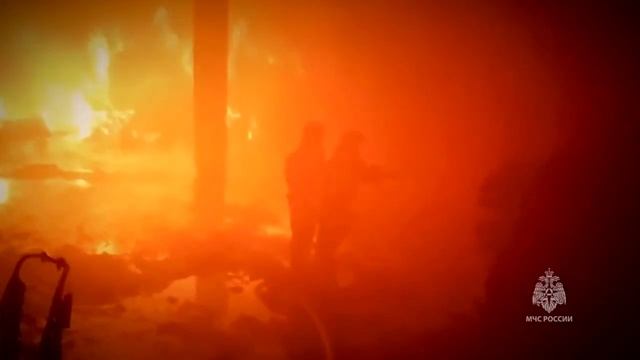 Самый дорогой подарок для мамы сотрудника МЧС России - звонок ребенка, вернувшегося с вызова. смотреть онлайн