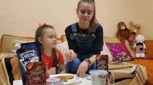 Блинный ЧЕЛЛЕНДЖ ВЫБЕРИ правильный соус ЧТОБЫ ВЫЖИТЬ Лика VS Милана