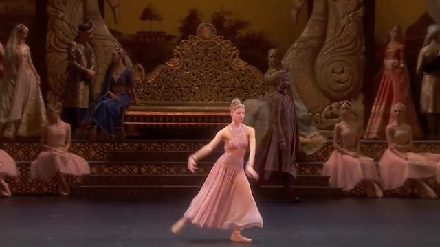 Angelina Vorontsova, La Bayadere