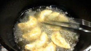 Вареники с картошкой и грибами Жареные во Фритюре,как мини чебуреки.
