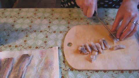 Салат "Отпад"!Салат с селедкой!Очень вкусно!