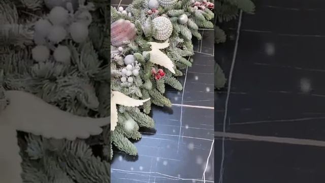 Новогодняя каминная композиция цветы Раменское