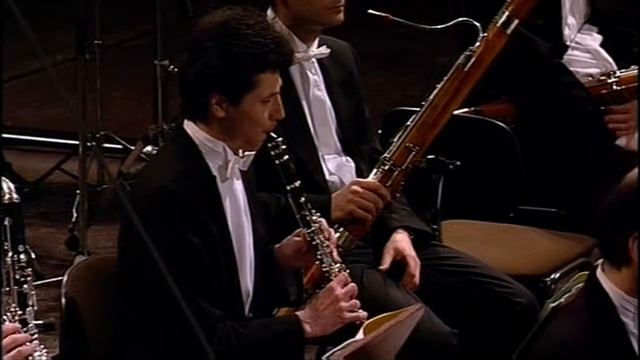 Krzysztof Penderecki - Flute Concerto (Irena Grafenauer) смотреть онлайн