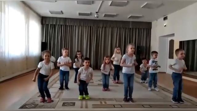 МДОУ «ЦРР - детский сад 101 «Жар-птица», старшая группа 14 «Знайки»