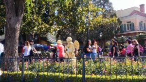 Disneyland's Hidden Wifi Statues! Disney Park Secrets - DIStory Minnie Ep. 1! Disney Park History