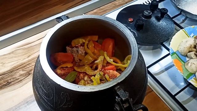 Говяжий хвост и свиные ножки в Афганском казане! ?