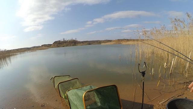 Ловля карасика в мае, или рыбалка с пикером на карьере, Калужская область смотреть онлайн