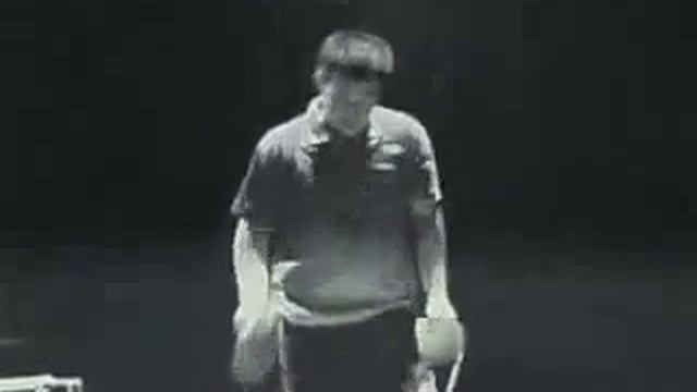 Брюс Ли играет в пинг понг смотреть онлайн