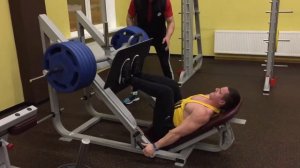 Жим ногами 240 кг