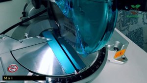 Распаковка Торцовочная пила Makita LH1040F . 2023