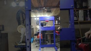 Гидравлический пресс своими руками.