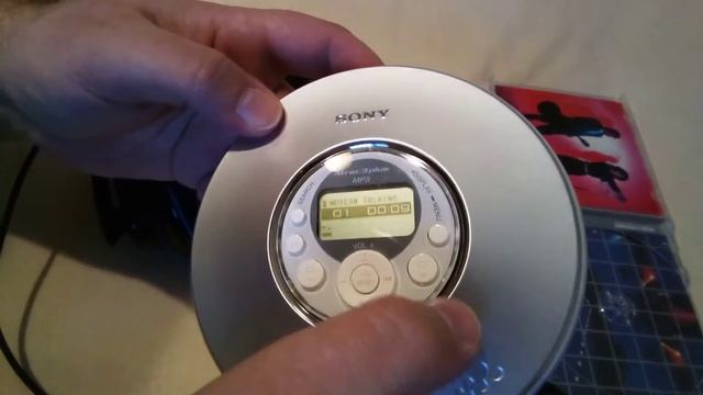 CD Player портативный Sony D-NE326CK смотреть онлайн