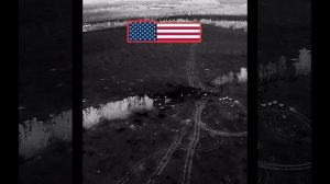 NATOが初めてアメリカのクラスター爆弾?（カセット弾薬）を使用した映像が公開されました。ロシア軍の森林地帯の陣地や装甲車両が使用する道路を攻撃しました。.mp4