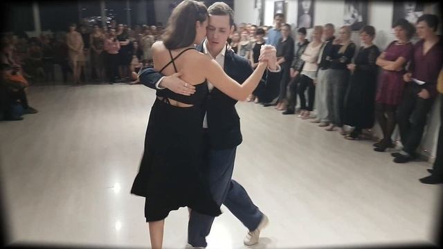 Денис (Denis Tangerovich) & Катя (Katherine Pivovarenko). Выступление на ДР школы Va Bene Tango 202