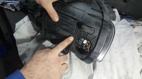 Hyundai I40 Reparatur des Treibers LED. Ремонт ДХО HYUNDAI I40. DRL